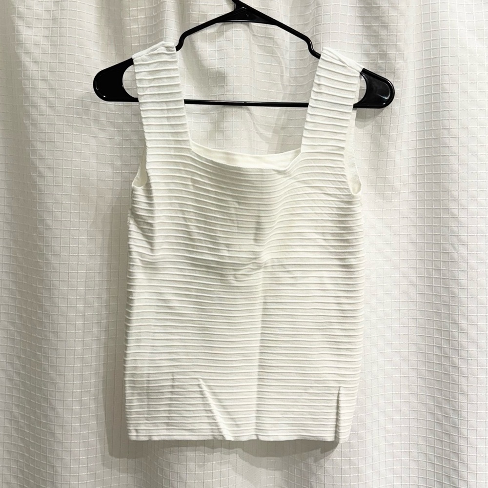 H&M Textured White Sleeveless Square Neck Tank Top